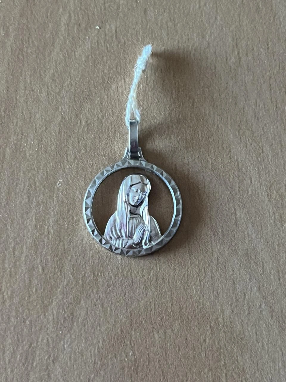 Médaille pendentif pendant colgante hanger siogairlin pingente anhanger Vierge p